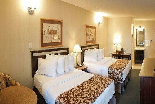 Гостиница High Country Inn в Банффе