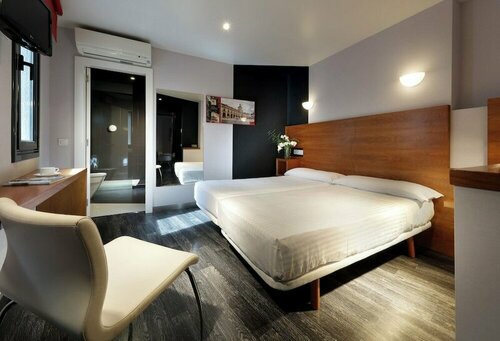 Гостиница Exe Hotel El Magistral в Овьедо