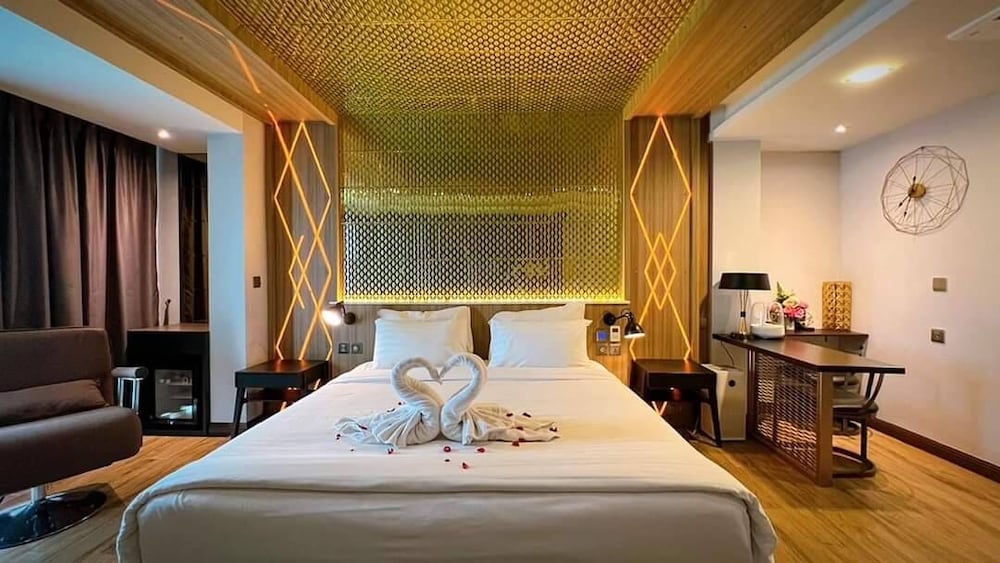 Фото Holatel Phitsanulok