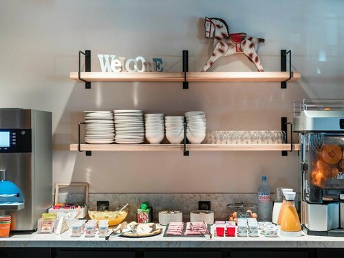 Внешний вид отеля Ibis Styles Laval Centre Gare в Лавале, фото 4