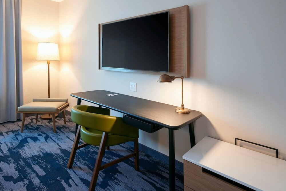 Фото Fairfield Inn & Suites by Marriott Midland