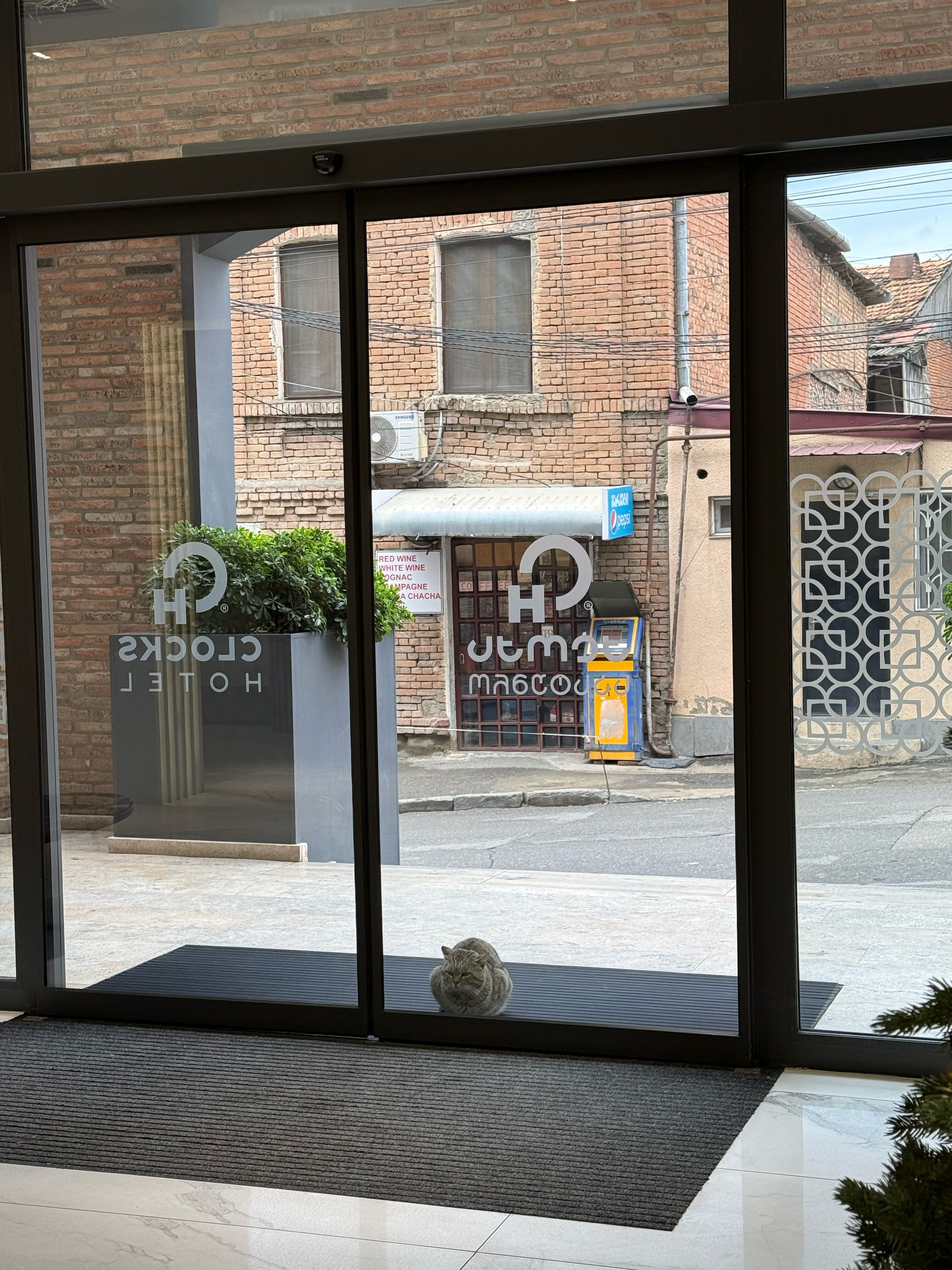 Фото Clocks Hotel