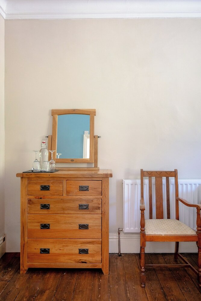 Фото Broomfield House
