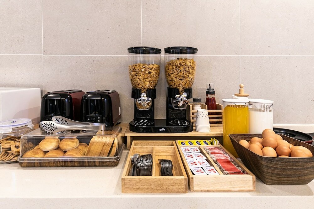 Фото Brown Dot Hotel Sasang Renecite