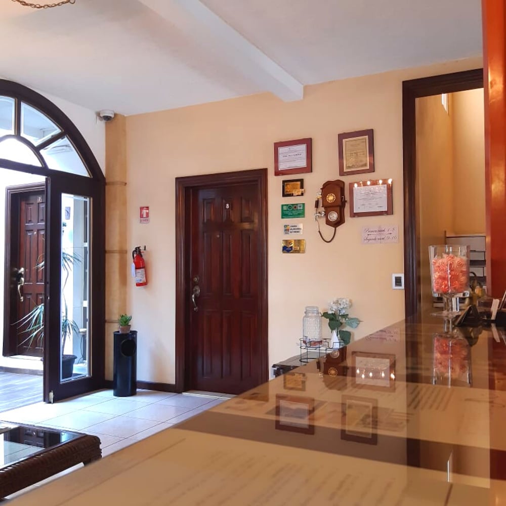 Фото Hotel Villa Florencia Zona Rosa