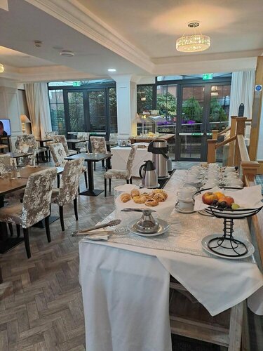 Гостиница Red Lion Hotel в Бейзингстоке
