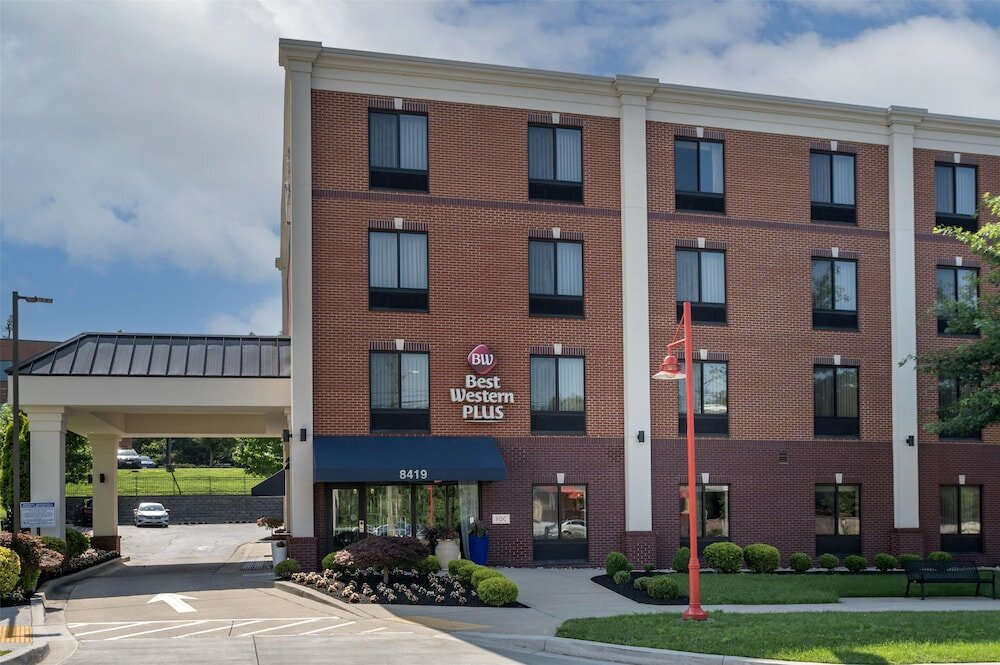 Фото Best Western Plus College Park Hotel