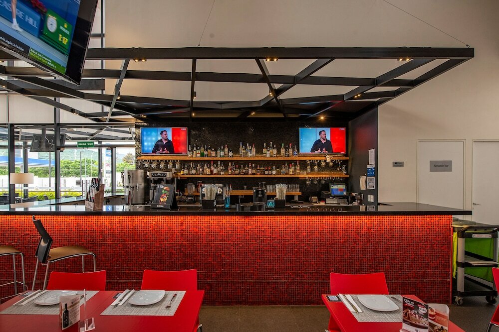Фото Ramada Encore by Wyndham Queretaro