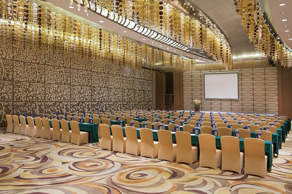 Фото Crowne Plaza Zhongshan Wing on City, an Ihg Hotel