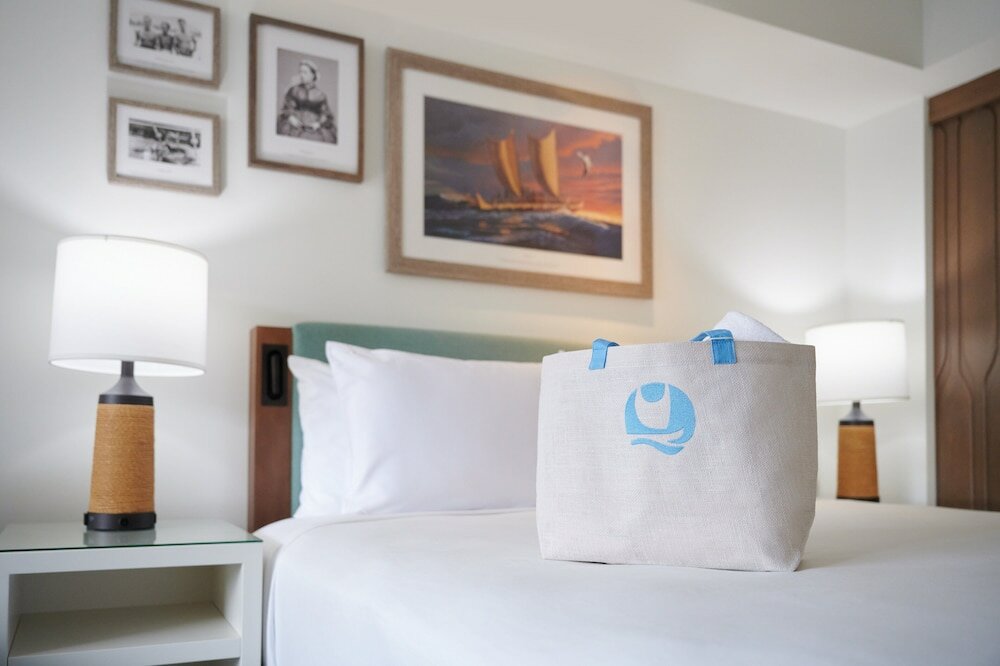 Фото Outrigger Reef Waikiki Beach Resort