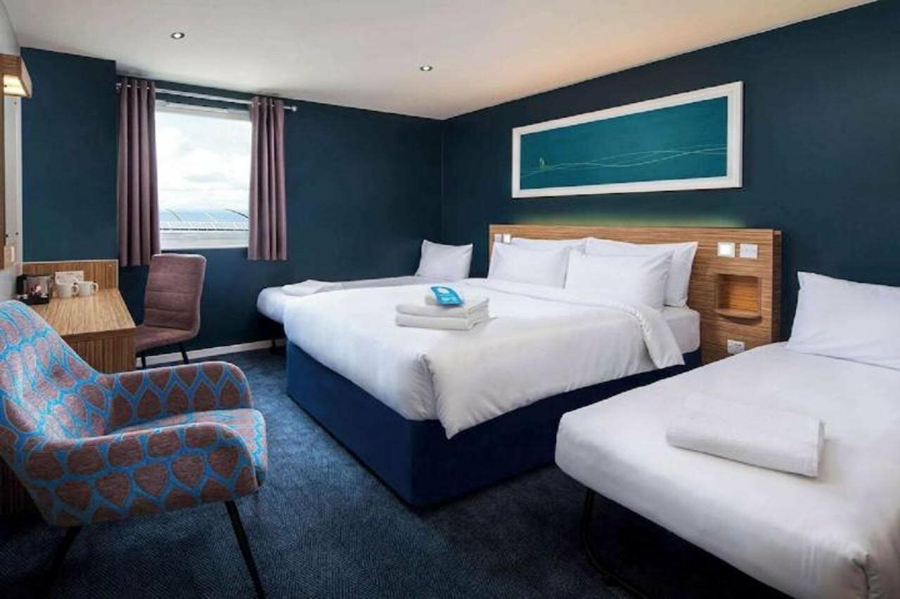 Фото Travelodge Manchester Central