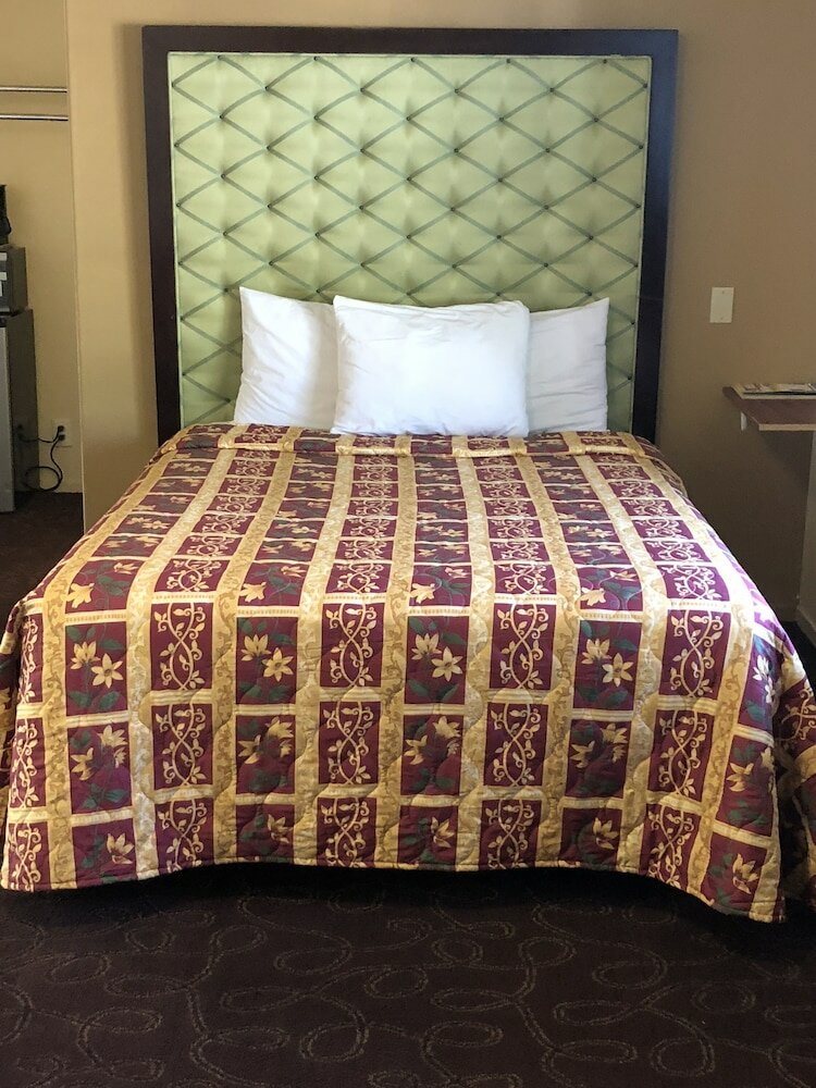 Фото Lamplighter Motel