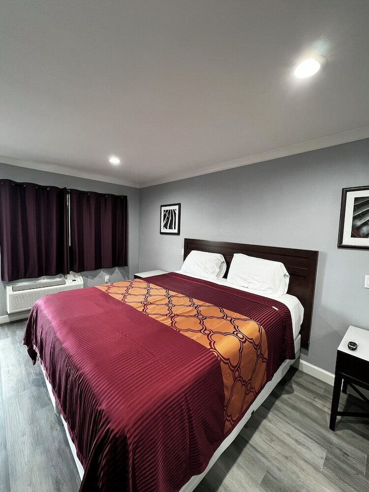 Фото Aqua Inn Motel