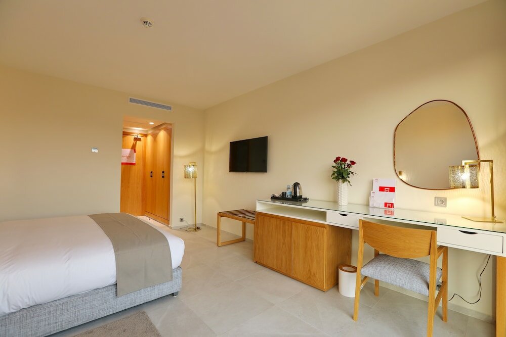 Фото Ari boutique hôtel