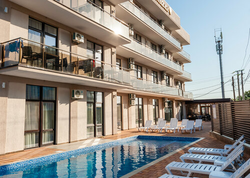 Гостиница Кристалл в Феодосии