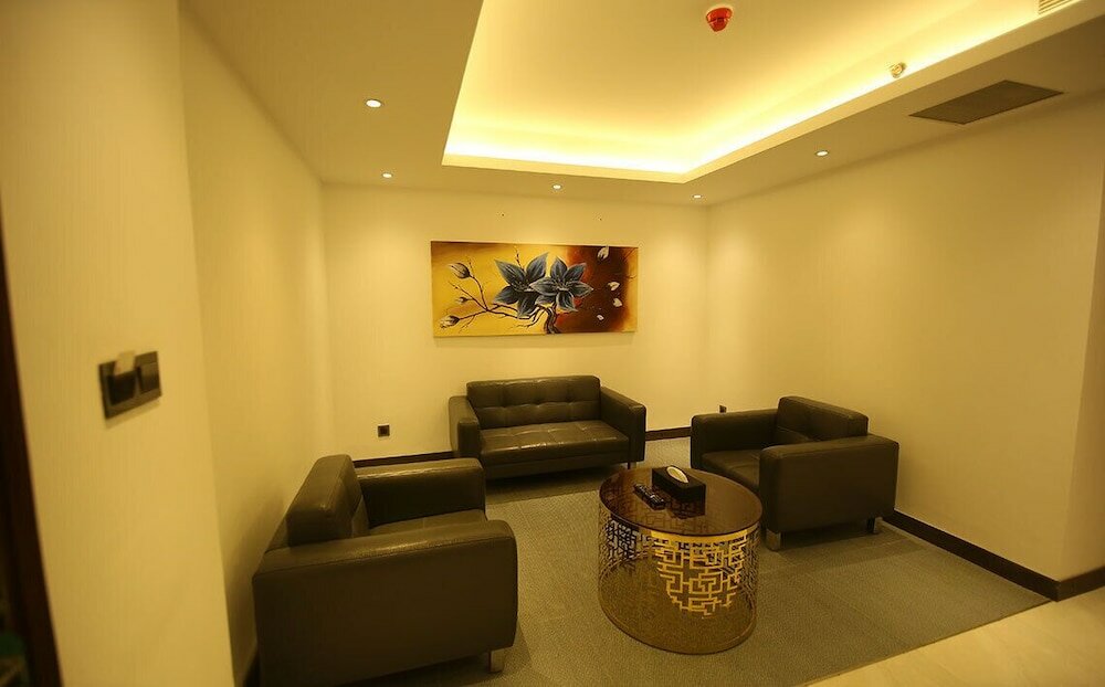 Фото Hotel X Rajshahi