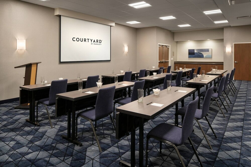 Фото Courtyard by Marriott Seattle Southcenter