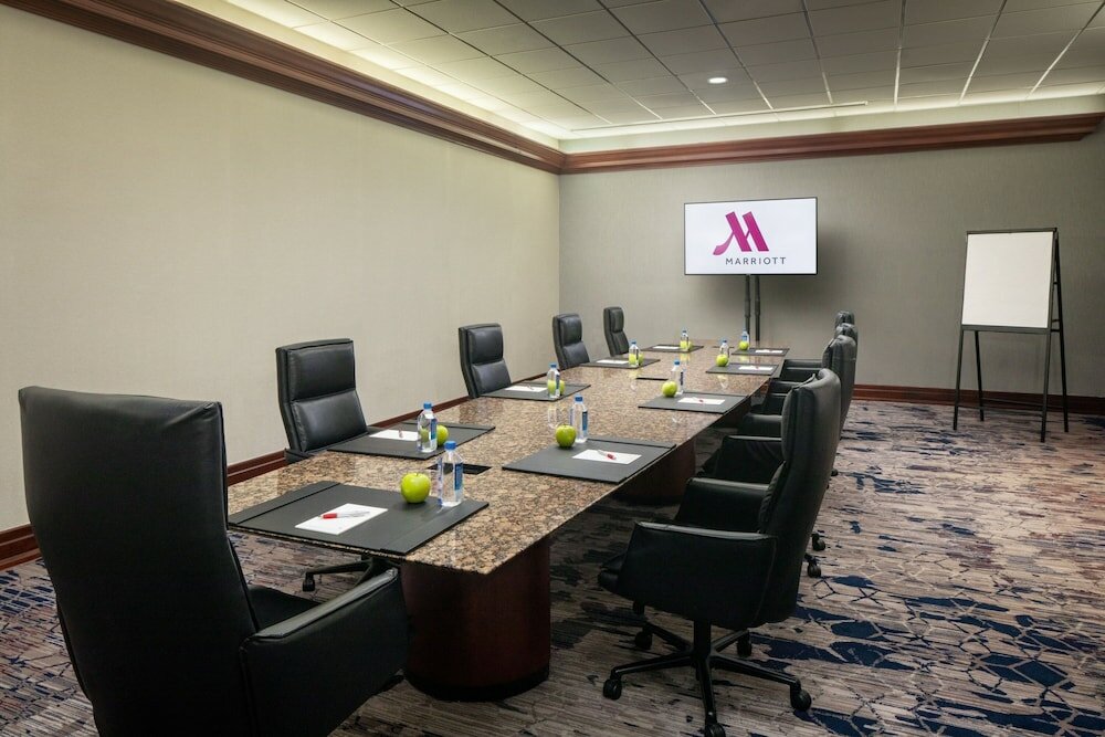Фото Marriott Indianapolis East