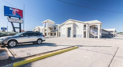 Гостиница HomeTowne Studios by Red Roof Odessa в Одессе