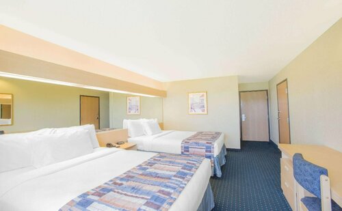 Гостиница Microtel Inn & Suites by Wyndham Albertville в Боазе
