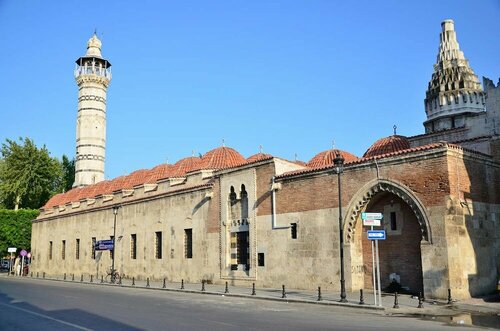 Внешний вид отеля Adana Saray в Сейхане, фото 2