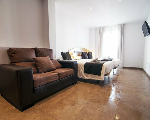 Внешний вид отеля Plaza de la Luz Cádiz в Кадисе, фото 5