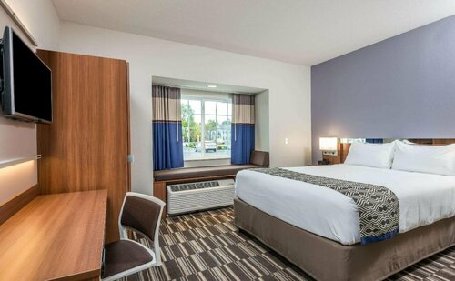 Гостиница Microtel Inn & Suites by Wyndham Altoona в Алтуне