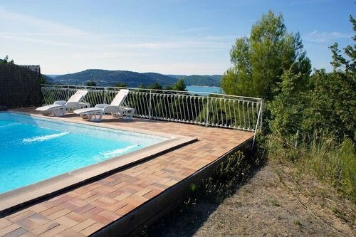 Гостиница Hôtel Restaurant Les Cavalets в Форкалькье