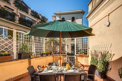 Апартаменты Tree Charme в Риме