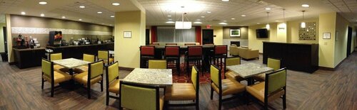 Гостиница Wyndham Garden Lancaster Ca в Ланкастере