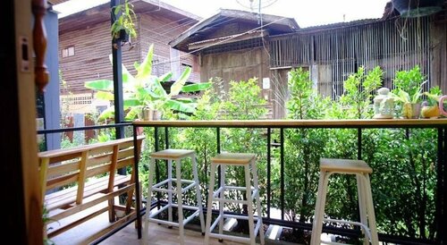 Гостиница Nap Corner Hostel в Пхитсанулоке