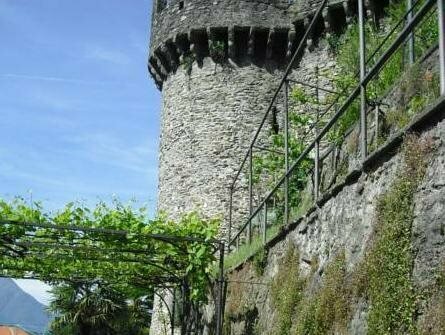 Хостел Ostello Montebello - Bellinzona Youth Hostel в Беллинцоне