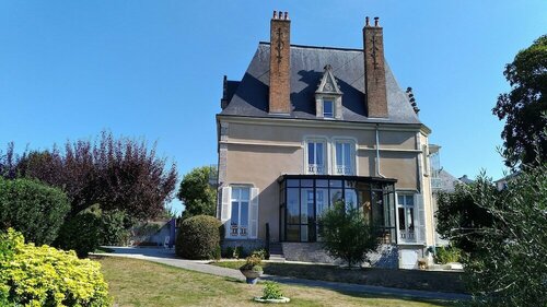 Гостиница Chambres d'Hôtes Les Clefs du Bonheur в Шато-Гонтье