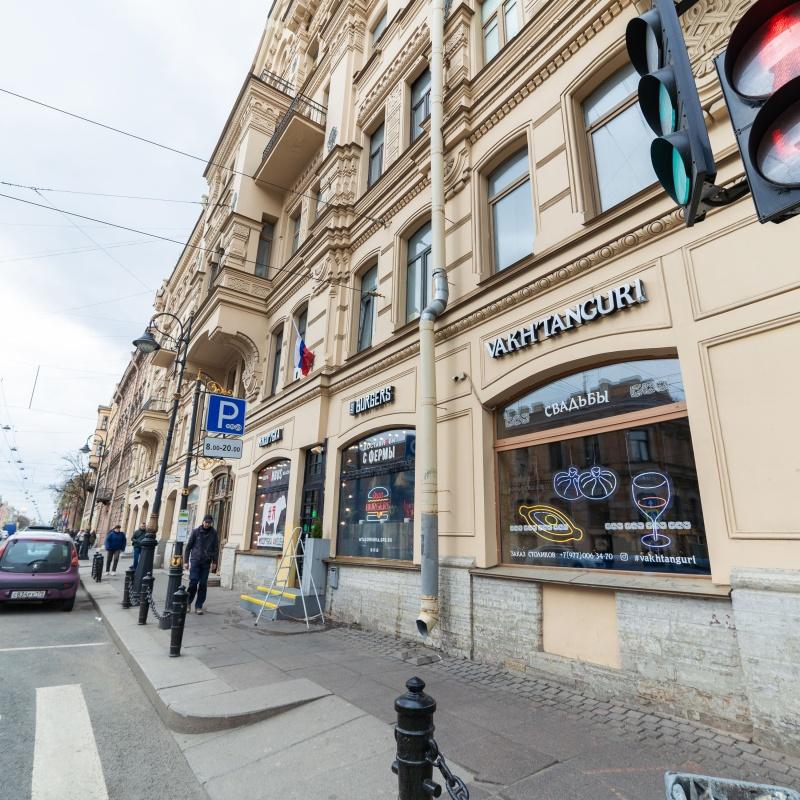 Фото ХотАпарт на Литейном