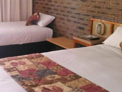 Гостиница Lantern Motor Inn в Маккае