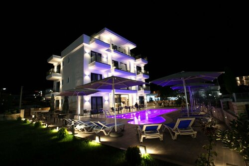 Гостиница Hotel Alexander в Ксамиле