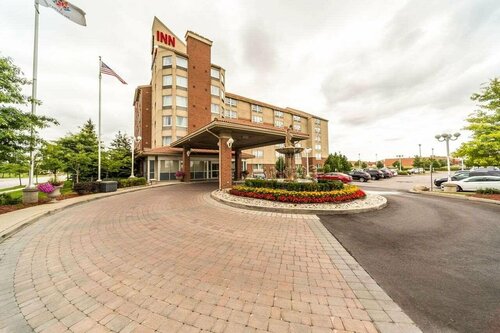 Гостиница Monte Carlo Inn Vaughan Suites в Конкорде