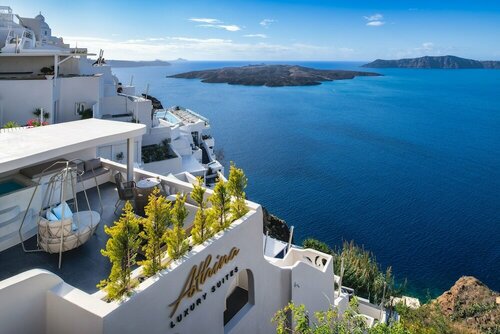 Гостиница Athina Luxury Suites на Тире