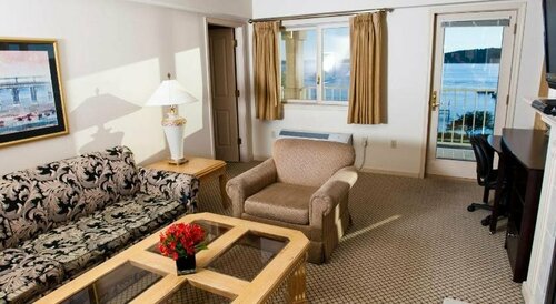 Гостиница Bella Vista Suites в Лейк-Джениве