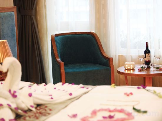 Фото Oriana Hotel