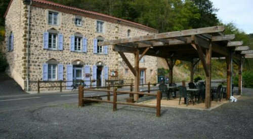 Гостиница Auberge Saint Vincent в Бриуде