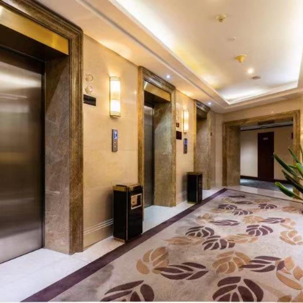 Фото Golden Ocean Hotel