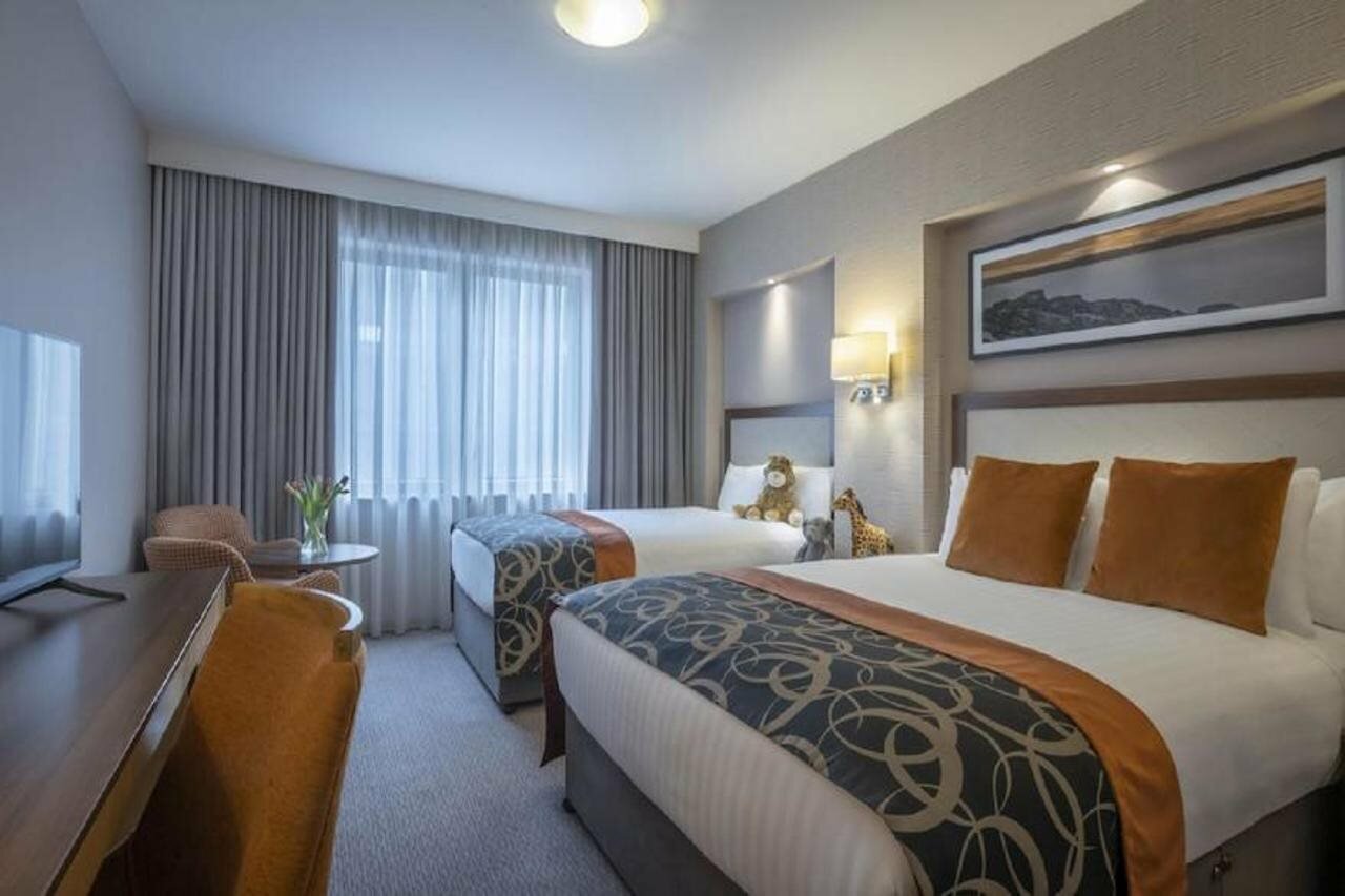 Фото Clayton Hotel Belfast