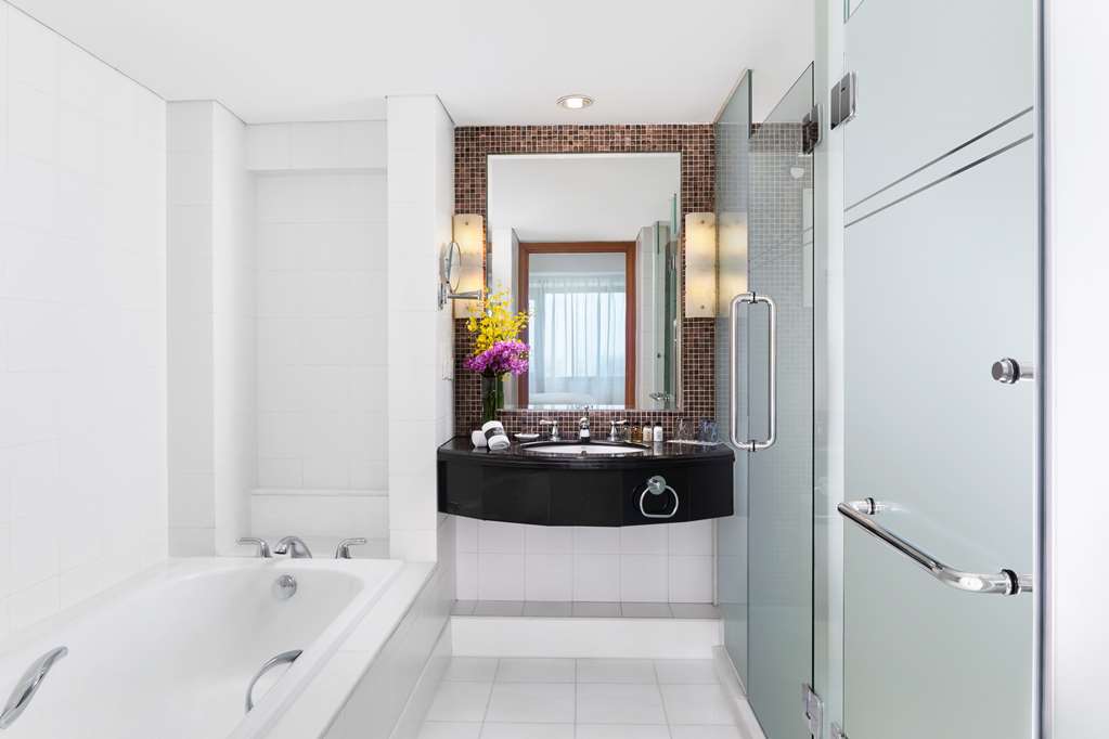 Фото Radisson Collection Hotel Yangtze Shanghai