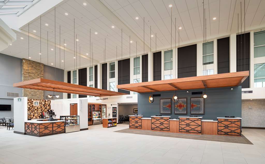 Фото DoubleTree by Hilton Madison East
