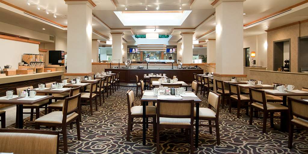 Фото Hilton Boca Raton Suites