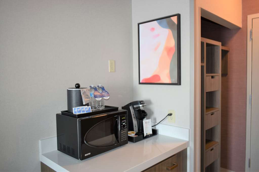 Фото Hilton Garden Inn Oconomowoc