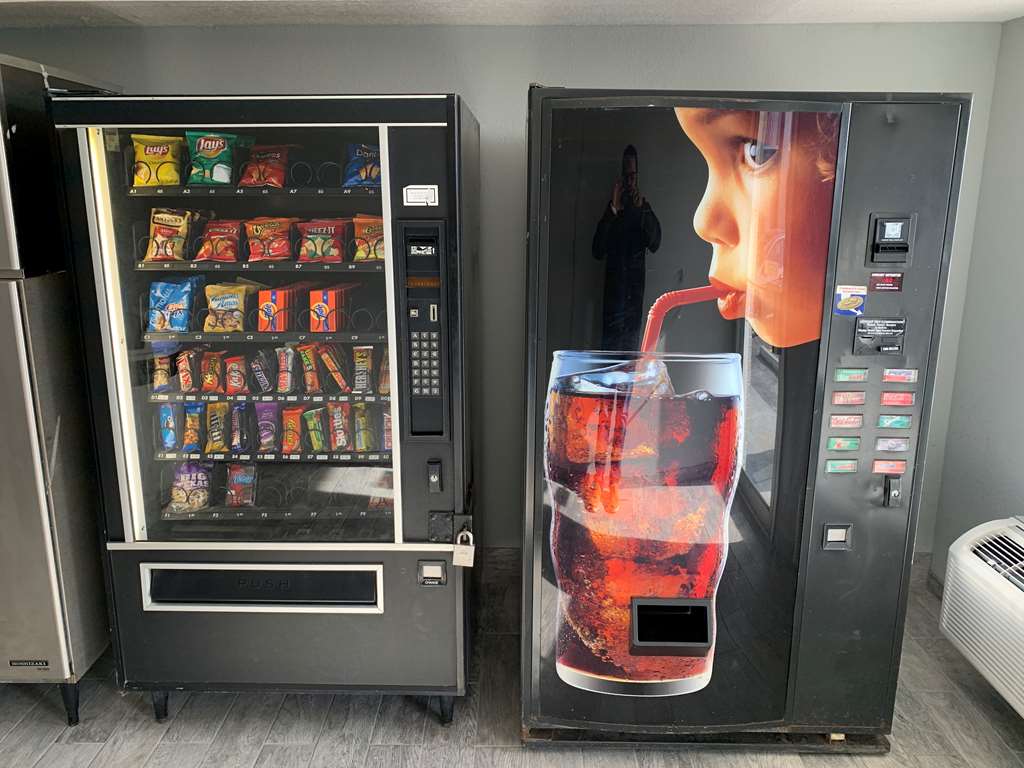 Фото SureStay Hotel by Best Western Olathe