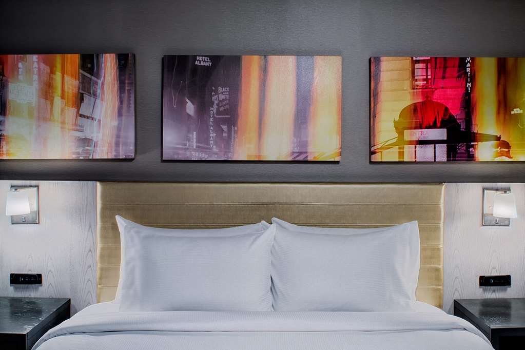 Фото DoubleTree by Hilton New York Times Square West