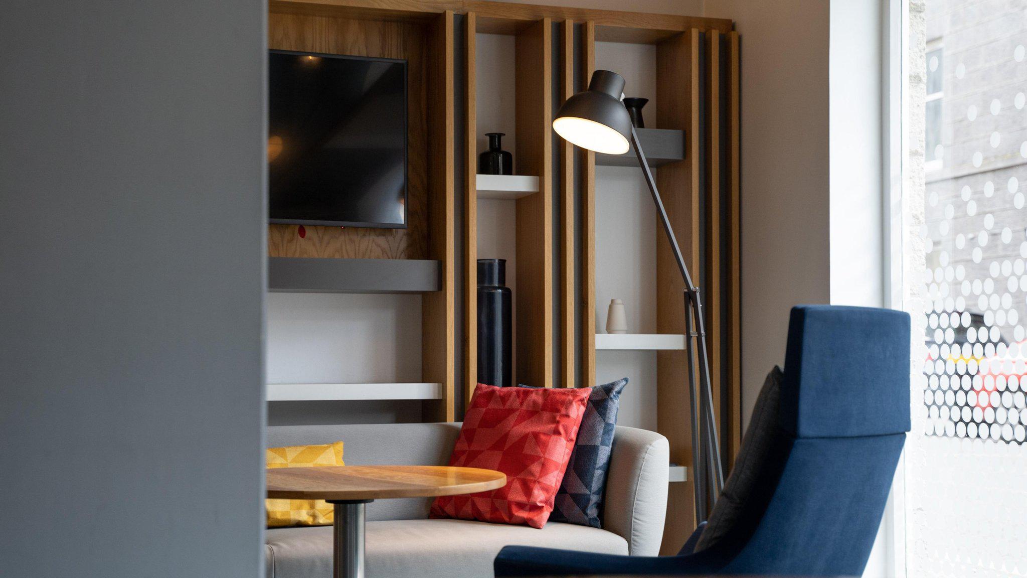 Фото Holiday Inn Express Aberdeen City Centre, an Ihg Hotel